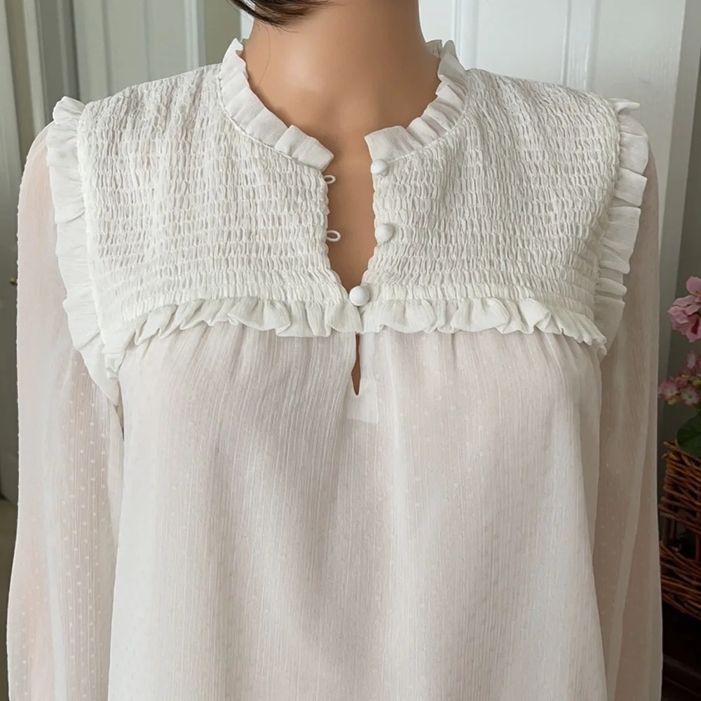NWOT Loft White Textured Blouse - Picture 5 of 9